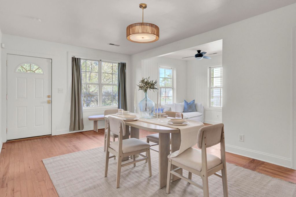 Image 12 of property listing at 4758 Aster Drive, North Charleston, SC 29405