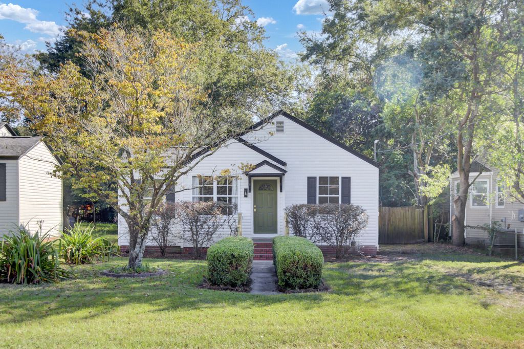 Image 2 of property listing at 4758 Aster Drive, North Charleston, SC 29405