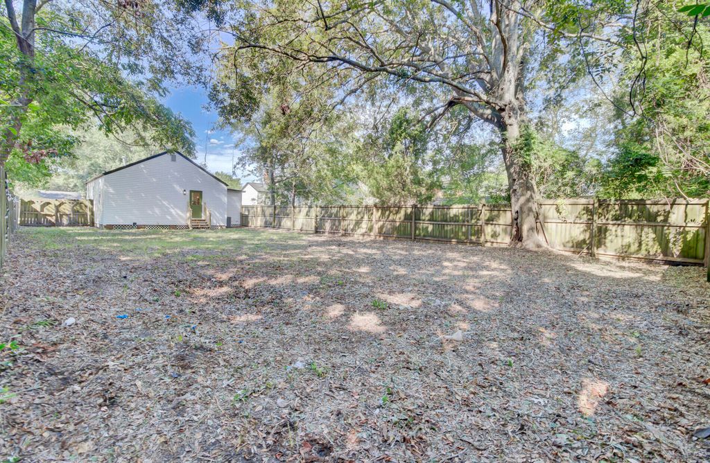 Image 36 of property listing at 4758 Aster Drive, North Charleston, SC 29405