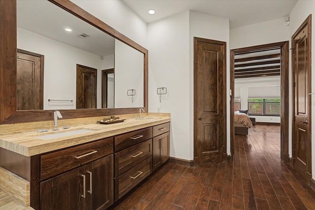 14315 Shadow Garden Lane, Houston, TX 77077