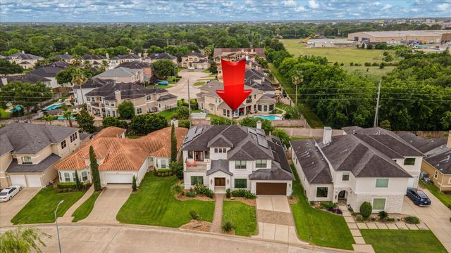 14315 Shadow Garden Lane, Houston, TX 77077