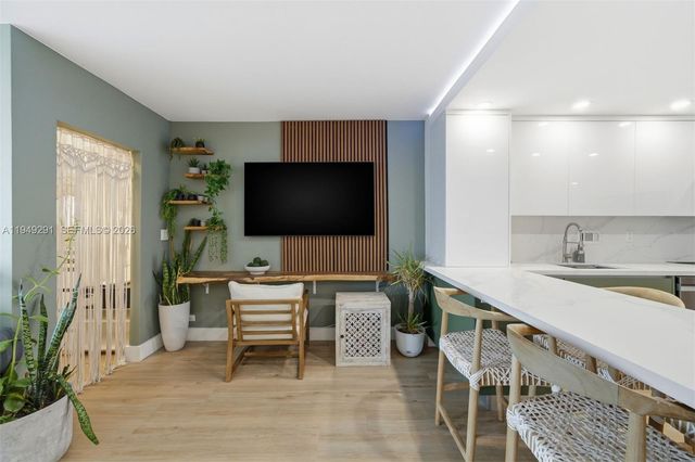 2301 Collins Ave 1429, Miami Beach, FL 33139