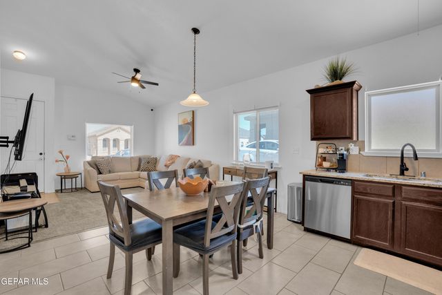 14364 Nick Drahos Lane, Horizon City, TX 79928