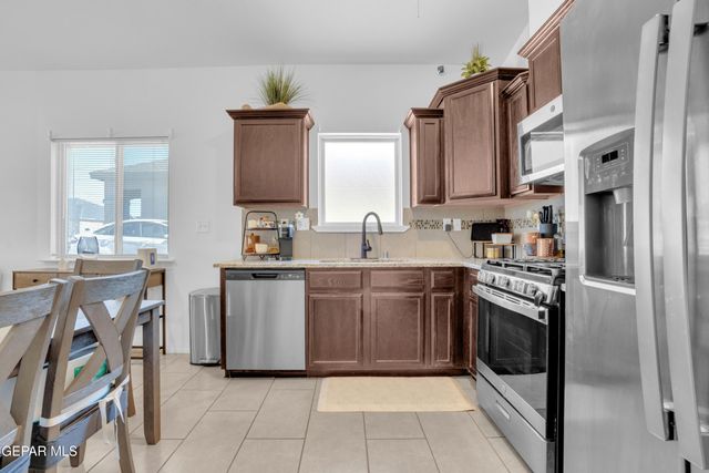 14364 Nick Drahos Lane, Horizon City, TX 79928