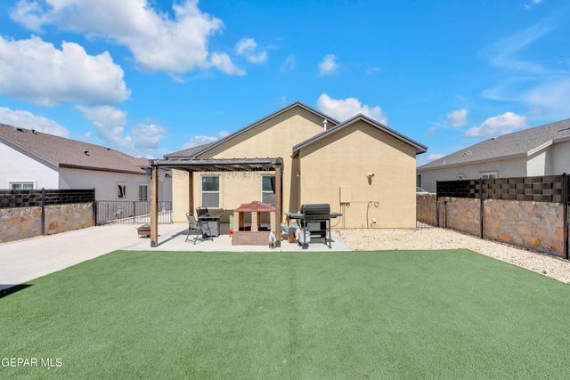 14364 Nick Drahos Lane, Horizon City, TX 79928