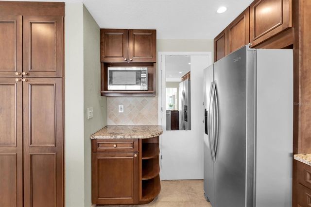 7200 SUNSHINE SKYWAY LN S 15H, St Petersburg, FL 33711
