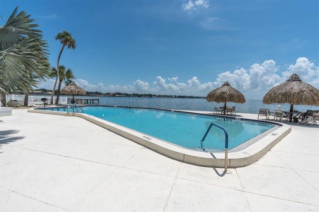 7200 SUNSHINE SKYWAY LN S 15H, St Petersburg, FL 33711