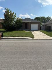 10730 Shaenmeadow, San Antonio, TX 78254