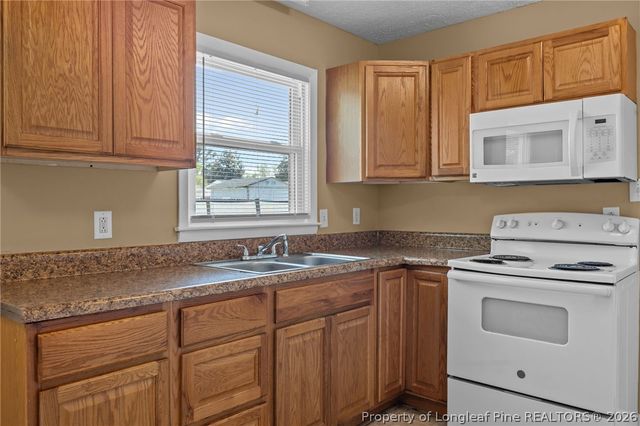 314 Cartwright Drive, Fayetteville, NC 28303