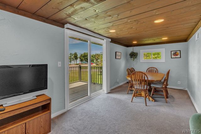 4449 Lakeshore Road, Hamburg, NY 14075