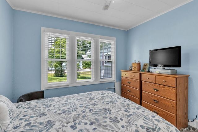 4449 Lakeshore Road, Hamburg, NY 14075