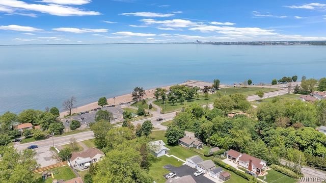 4449 Lakeshore Road, Hamburg, NY 14075