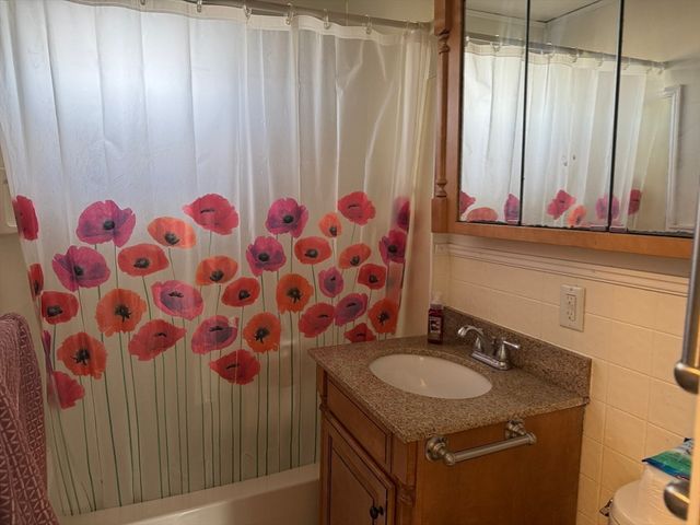 55 Blackstone Rd, Weymouth, MA 02191