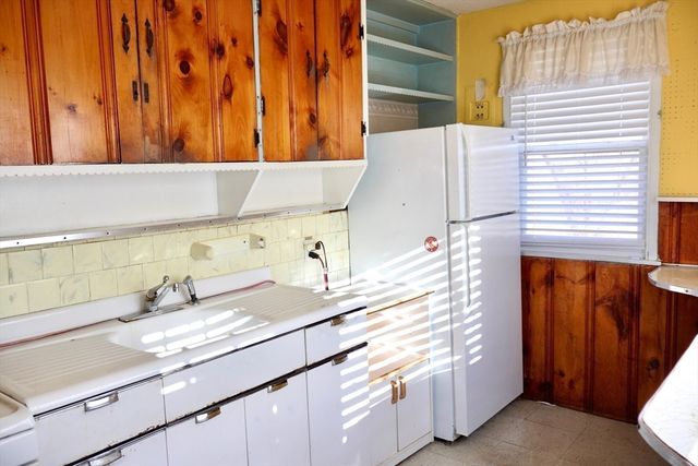 55 Blackstone Rd, Weymouth, MA 02191