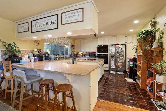 8932 N Highway 99, Stockton, CA 95212