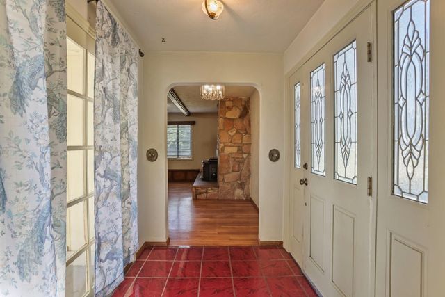 8932 N Highway 99, Stockton, CA 95212