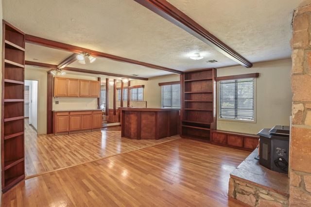 8932 N Highway 99, Stockton, CA 95212