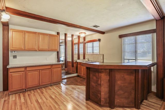 8932 N Highway 99, Stockton, CA 95212