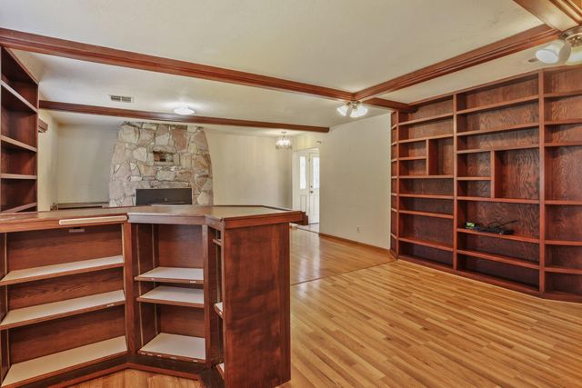 8932 N Highway 99, Stockton, CA 95212