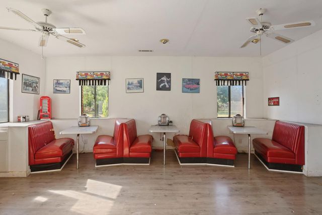 8932 N Highway 99, Stockton, CA 95212