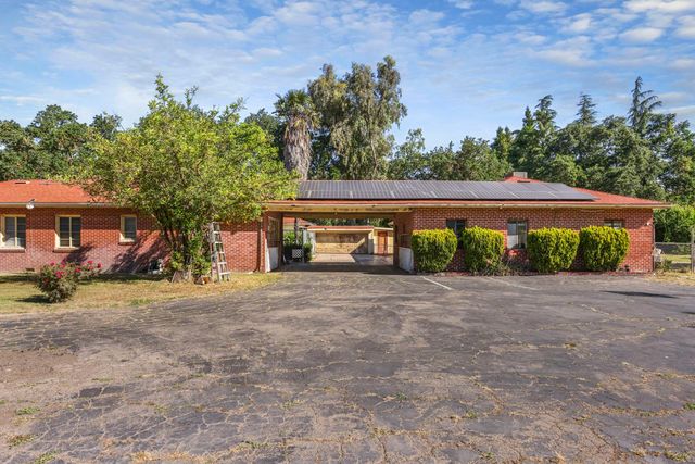 8932 N Highway 99, Stockton, CA 95212