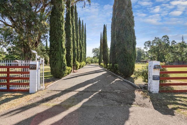 8932 N Highway 99, Stockton, CA 95212