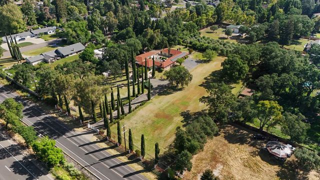 8932 N Highway 99, Stockton, CA 95212