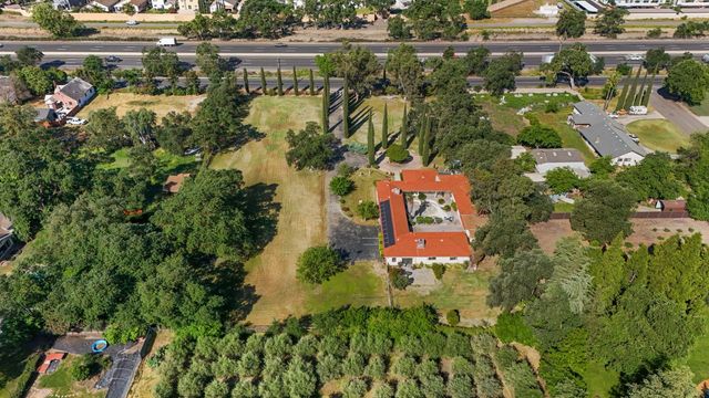 8932 N Highway 99, Stockton, CA 95212