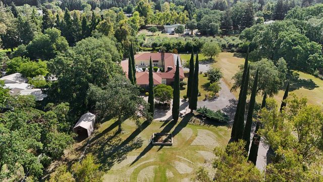 8932 N Highway 99, Stockton, CA 95212