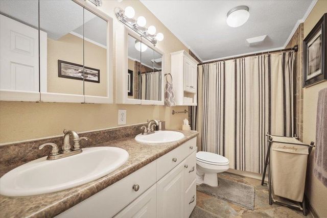 14409 E Sunnyside Dr, Veradale, WA 99037