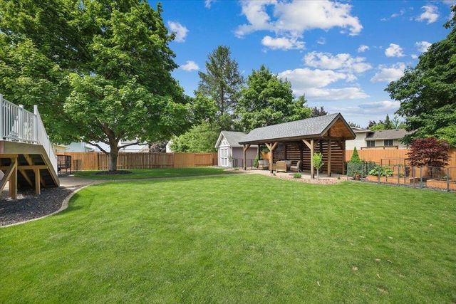 14409 E Sunnyside Dr, Veradale, WA 99037