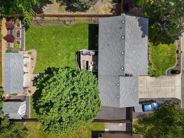 14409 E Sunnyside Dr, Veradale, WA 99037