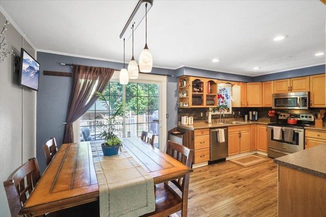 14409 E Sunnyside Dr, Veradale, WA 99037
