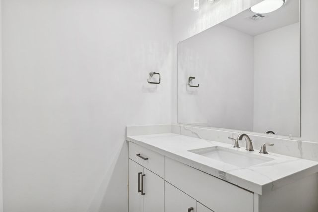 4144 N 36th Street, Phoenix, AZ 85018