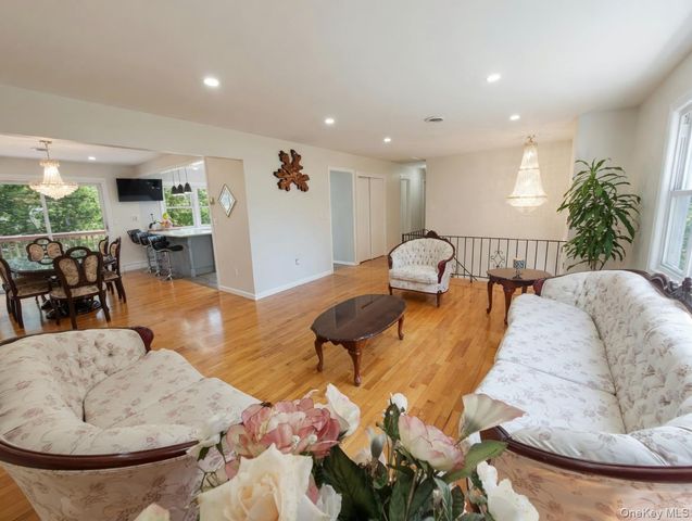 36 Tamar Drive, Valley Cottage, NY 10989