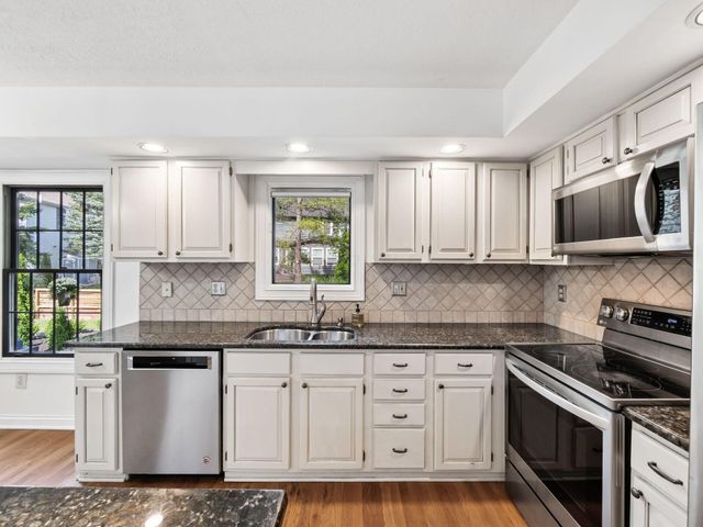 516 Big Rock Court, Westerville, OH 43082