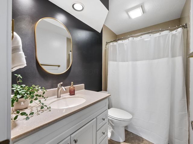 516 Big Rock Court, Westerville, OH 43082