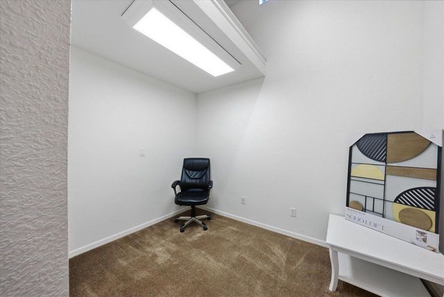 635 W Pierre LANE, Port Washington, WI 53074