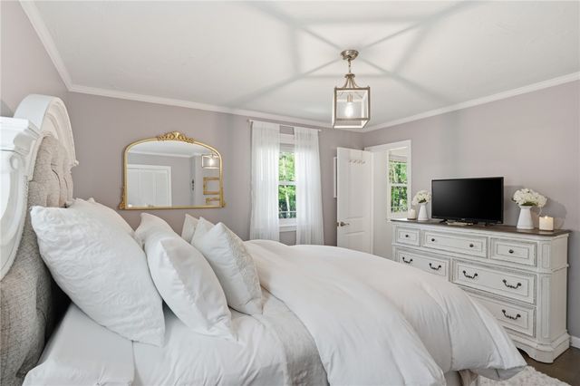 75 OAK DELL Circle, East Greenwich, RI 02818