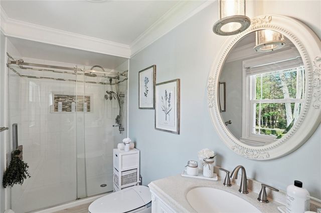 75 OAK DELL Circle, East Greenwich, RI 02818