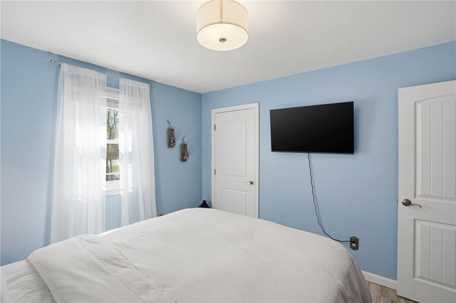 75 OAK DELL Circle, East Greenwich, RI 02818
