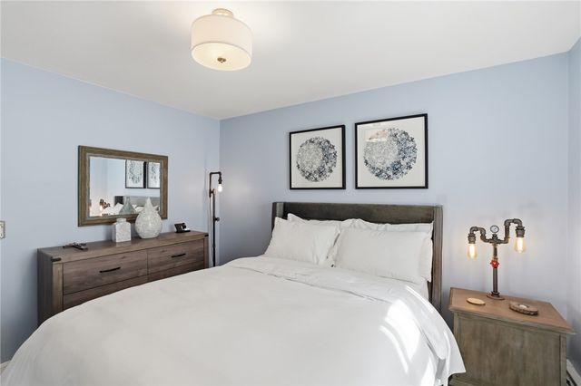 75 OAK DELL Circle, East Greenwich, RI 02818