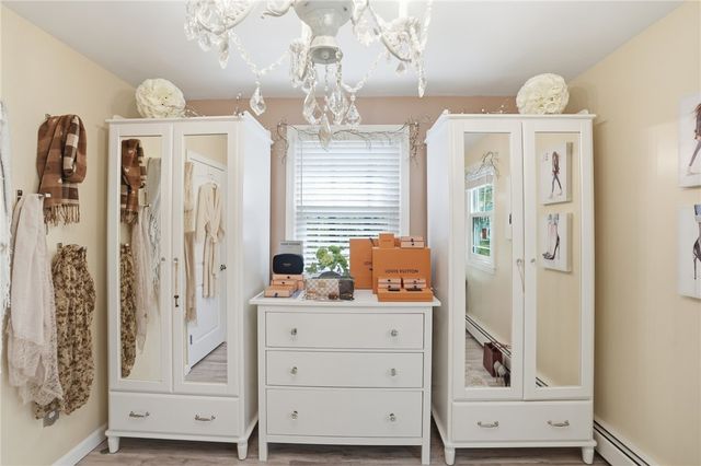 75 OAK DELL Circle, East Greenwich, RI 02818