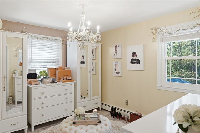 75 OAK DELL Circle, East Greenwich, RI 02818