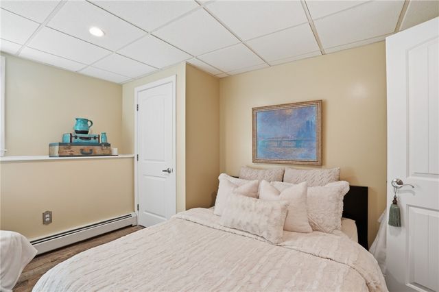 75 OAK DELL Circle, East Greenwich, RI 02818