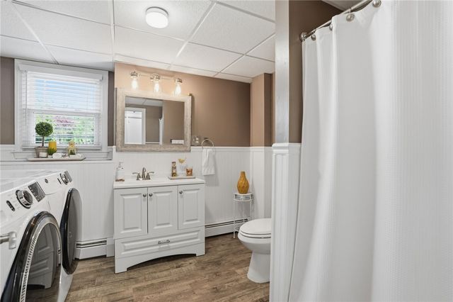 75 OAK DELL Circle, East Greenwich, RI 02818