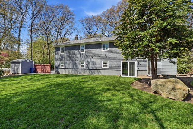 75 OAK DELL Circle, East Greenwich, RI 02818