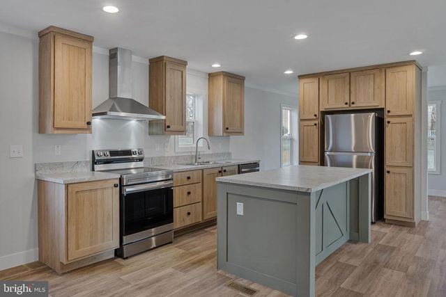 320 EAST ST, Gordonsville, VA 22942