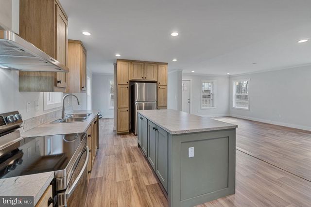 320 EAST ST, Gordonsville, VA 22942