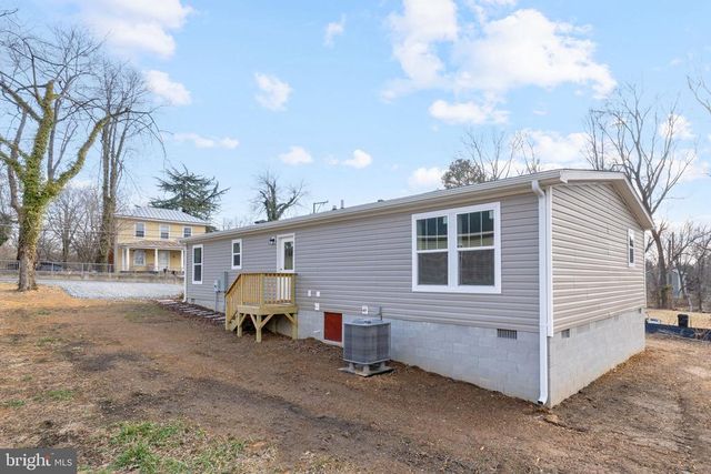 320 EAST ST, Gordonsville, VA 22942
